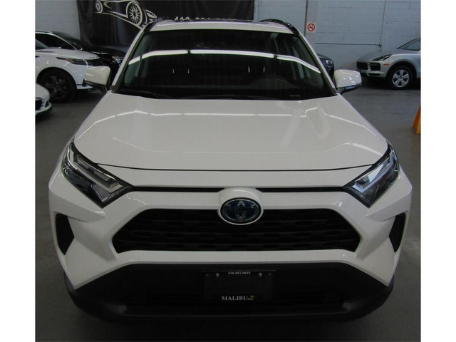  2023 Toyota RAV4 Hybrid XLE AWD SUNROOF, APPLE CARPLAY, CAMERA in Cars & Trucks in City of Toronto - Image 4