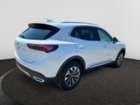 This 2025 Buick Envision in Iridescent White Tricoat is equipped with AWD and Turbocharged Gas I4 2.... (image 4)