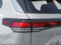 This Volkswagen Tiguan boasts a Intercooled Turbo Regular Unleaded I-4 2.0 L/121 engine powering thi... (image 9)