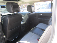 7 PASSENGER. FINISHED IN PEARL WHITE WITH TWO TONE GREY INTERIOR, ALLOY WHEELS, DUAL SUNROOFS, NAVIG... (image 7)