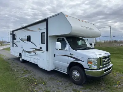 ***Consignation / Payez une seule taxe !!*** Superbe motorisé classe C 2014 Winnebago Minnie Winnie...