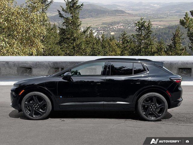 2025 Chevrolet Equinox EV RS | All Weather Floor Liners in Cars & Trucks in Cowichan Valley / Duncan - Image 2