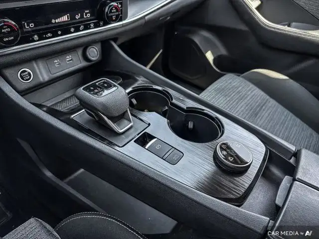 2023 Nissan Rogue SV dans Autos et camions dans Ottawa - Image 20
