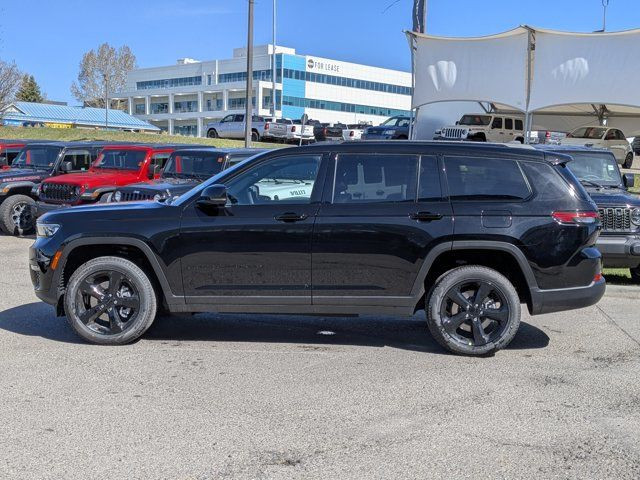 2025 Jeep Grand Cherokee L Limited - Trailer Tow - Black in Cars & Trucks in Calgary - Image 4