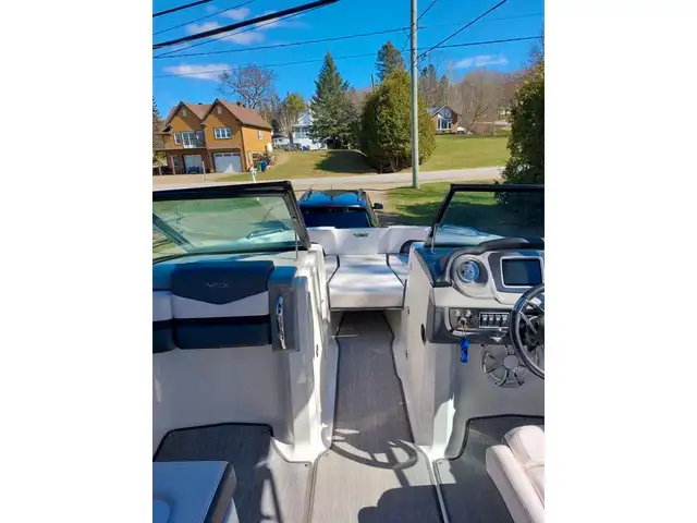 2019 Chaparral VORTEX 223 RX in Powerboats & Motorboats in Québec City - Image 13