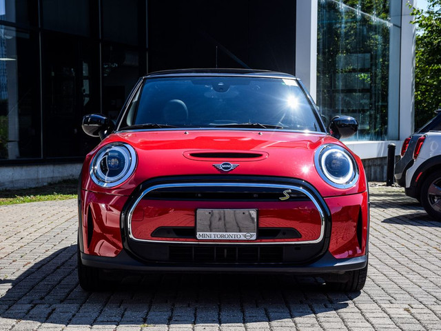 2022 MINI 3 Door SE | CPO | Lounge Leather | Stop N Go | Premier in Cars & Trucks in City of Toronto - Image 2