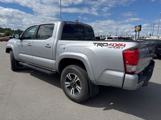 2017 Toyota Tacoma TRD Sport BLUETOOTH / REAR CAMERA / MANUAL /  in Cars & Trucks in Cranbrook - Image 3
