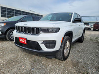 *Heated Seats, Heated Steering Wheel, Apple CarPlay, Android Auto, Wi-Fi!* Thanks to its famous off-... (image 2)