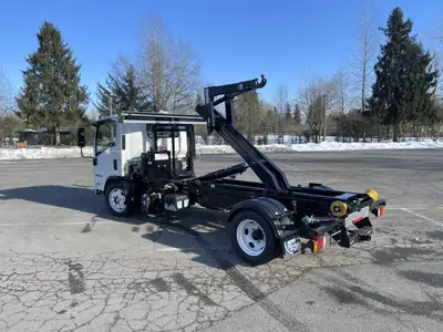 2025 Isuzu NRR Regular Cab Hook Lift Truck Package Stellar Shuttle Flex 108 Hook Lift Handles dump a...