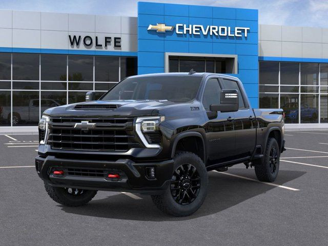 2025 Chevrolet Silverado 2500HD LT in Cars & Trucks in Edmonton - Image 3