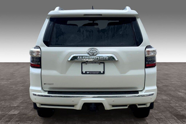 2018 Toyota 4runner 4DR SUV 4WD in Cars & Trucks in Strathcona County - Image 4