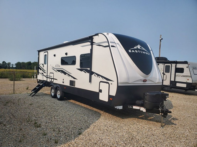  2023 East to West Alta 2600 King Bed Rear Bath in Travel Trailers & Campers in London