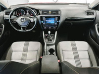 Volkswagen Jetta 2017 Wolfsburg Edition Élégance et Performance à Petit Prix Offrez-vous la qualité... (image 8)