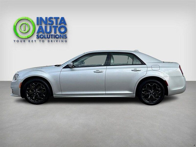 2022 Chrysler 300 Series Touring L in Cars & Trucks in St. Albert - Image 2