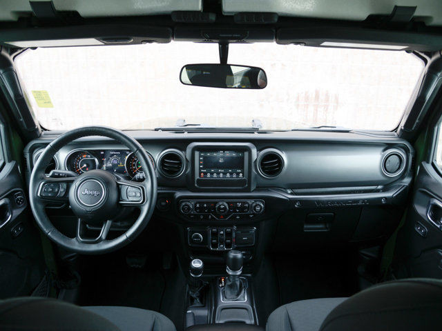 2023 Jeep Wrangler Willys 4x4, Heated Seats, Rock Rails,  in Cars & Trucks in Calgary - Image 3