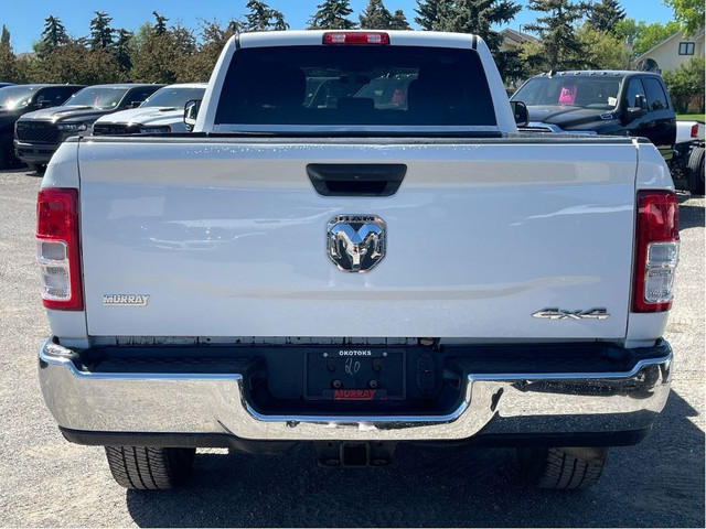 2020 Ram 2500 6.4 HEMI Gas V8 8 Foot Long Box 3.73 Axle in Cars & Trucks in Calgary - Image 4
