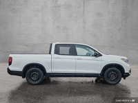 Experience truck versatility with SUV comfort in this 2021 Honda Ridgeline, a unique and capable pic... (image 7)