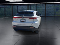 A sleek and fuel-efficient all-wheel-drive crossover, combining style and practicality. The LE trim... (image 6)