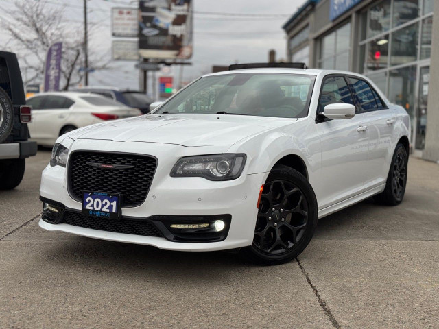 2021 Chrysler 300 in Cars & Trucks in Mississauga / Peel Region