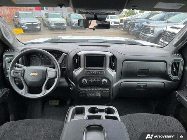 2024 Chevrolet Silverado 2500HD Custom 4WD Crew Cab | in Cars & Trucks in Strathcona County - Image 4