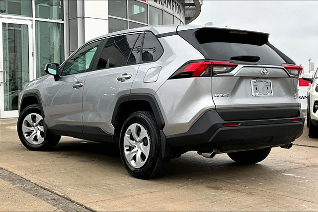 2022 Toyota RAV4 LE AWD in Cars & Trucks in Mississauga / Peel Region - Image 4