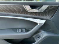 Audi A7 Sportback Progressiv 55 TFSI Quattro - S-Line Package - Daytona Grey Pearl Effect Exterior o... (image 9)