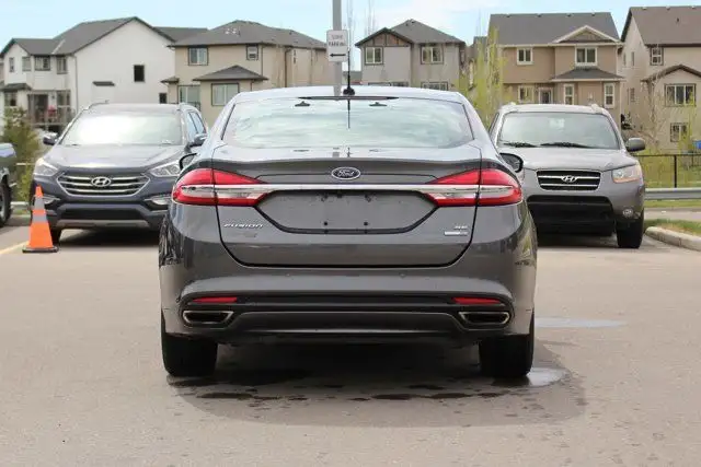 2017 Ford Fusion SE dans Autos et camions dans Calgary - Image 9