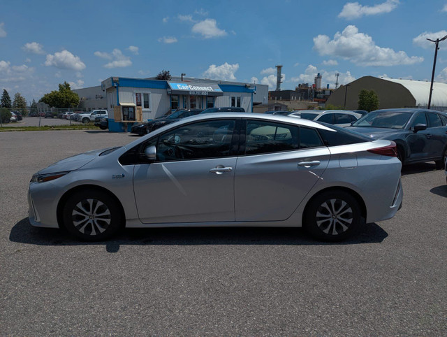 2020 Toyota Prius Prime LOW KMS! PRIUS PRIME! in Cars & Trucks in Ottawa - Image 2