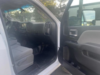 GMM Auto Sales Limited See Dealer Website for Details. Engine: 6.0L V8 OHV 16V FFV Safety Equipment... (image 9)