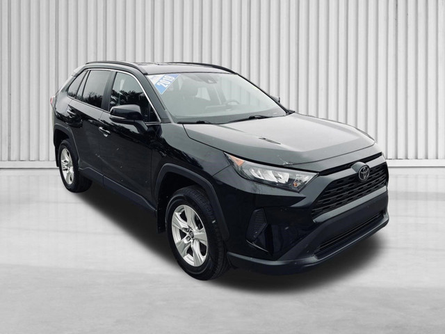 2019 Toyota RAV4 LE in Cars & Trucks in Annapolis Valley - Image 4