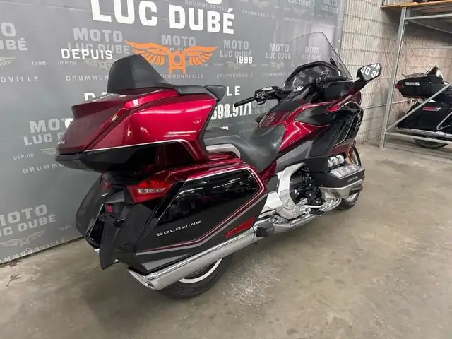2019 Honda GL1800 Goldwing Tour DCT in Sport Touring in Drummondville - Image 5