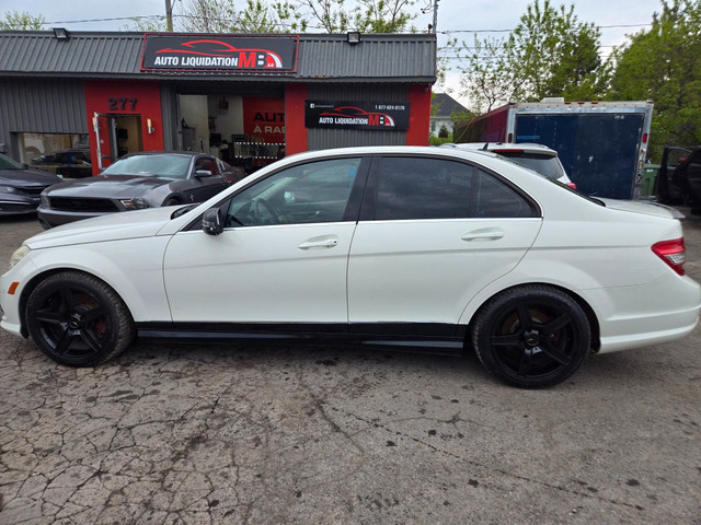 2010 MERCEDES C300 4MATIC * FINANCEMENT SIMPLE ET RAPIDE in Cars & Trucks in Longueuil / South Shore - Image 2
