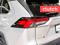 NO ACCIDENTS / CLEAN CARFAX / Climate Control, Auxiliary Audio Input, Bluetooth Music and more! Clut... (image 9)