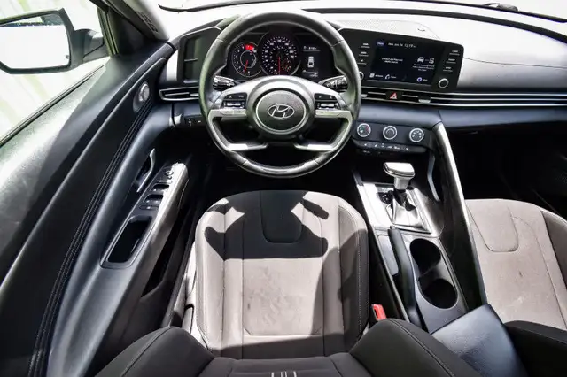 2021 Hyundai Elantra Preferred IVT • HEATED SEATS/STEERING • CP/ in Cars & Trucks in Kingston - Image 14