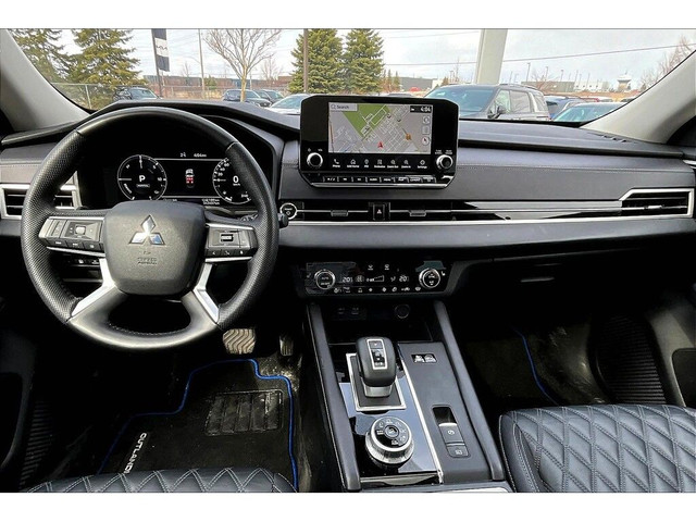 2023 Mitsubishi Outlander PHEV SEL in Cars & Trucks in Barrie - Image 4