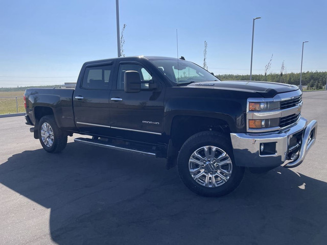 2015 Chevrolet Silverado 2500HD LTZ in Cars & Trucks in Calgary