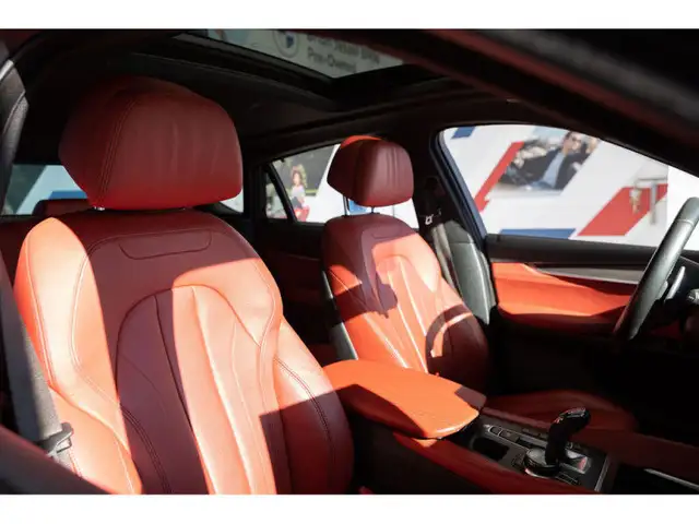 2019 BMW X6 XDrive35i in Cars & Trucks in Vancouver - Image 9