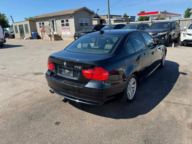 2009 BMW 3 Series 328i xDrive, AUTO, LOW KMS, ONLY 77,000KMS, CE dans Autos et camions dans London - Image 5