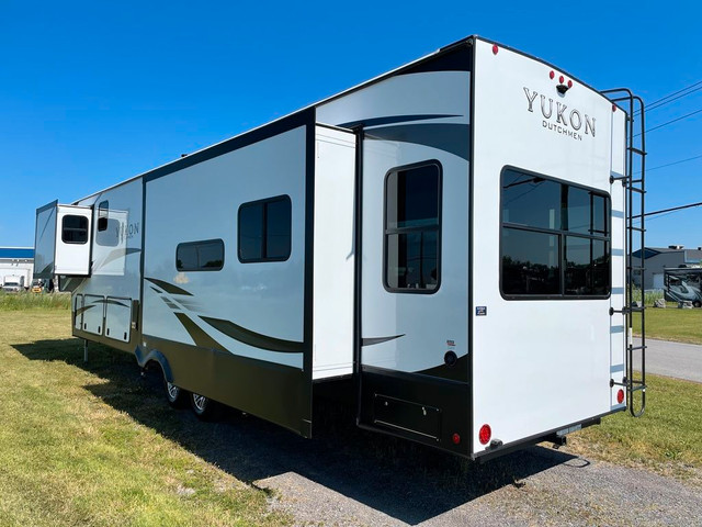  2022 Dutchmen Yukon 400RL Fifth wheels salon arrière Dutchmen Y in Travel Trailers & Campers in Lanaudière - Image 4