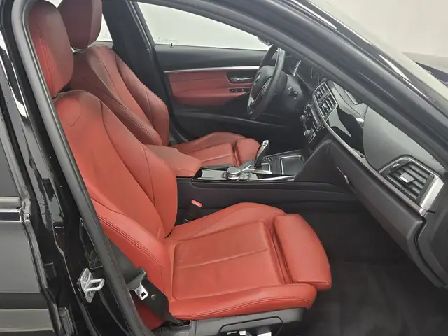 2018 BMW 330i xDrive CAMERA, BLUETOOTH, VOLANT & SIEGES CHAUFF, in Cars & Trucks in Longueuil / South Shore - Image 28