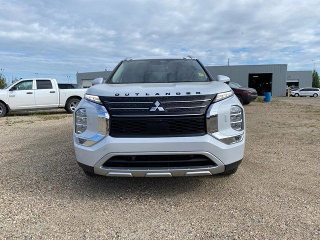 2022 Mitsubishi Outlander SE AWD Sunroof Nav Capable in Cars & Trucks in St. Albert - Image 2