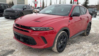 This Dodge Hornet is equipped with: Leather Seats - Red, Remote Start System, Heated Front Seats, He... (image 4)