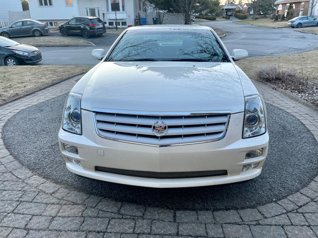 2005 Cadillac STS4 2005 - TRACTION INTÉGRALE in Cars & Trucks in Laval / North Shore - Image 2