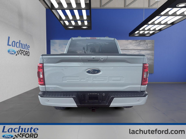 Ford F-150 XLT 4WD SuperCrew 5.5' Box 2023 à vendre in Cars & Trucks in Laurentides - Image 4