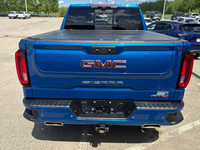 2022 GMC Sierra 1500 AT4 Crew Cab 4x4 – 6.2L V8 | AT4 Premium & Technology Package | Dynamic Blue Me... (image 4)