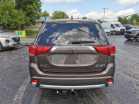• Power_Windows • Power_Seat • Power_Mirrors • Power_Locks • Power_Sunroof • Keyless_Entry • Air_Con... (image 3)