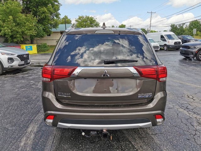 2018 Mitsubishi Outlander PHEV GT in Cars & Trucks in Belleville - Image 4