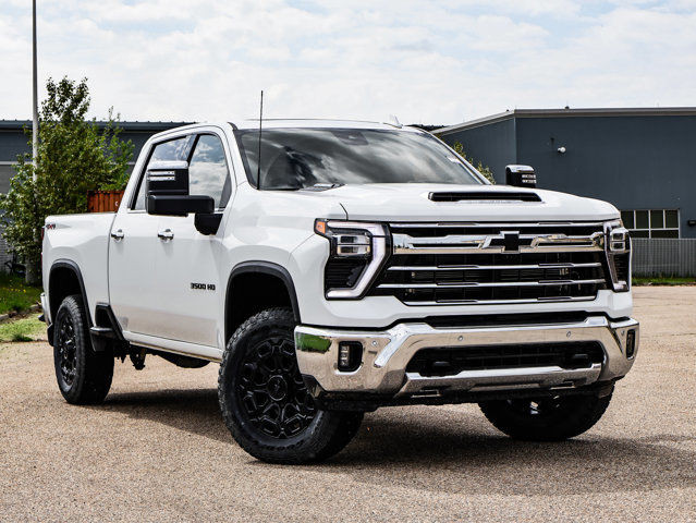 2025 Chevrolet Silverado 3500HD LTZ in Cars & Trucks in Strathcona County - Image 2