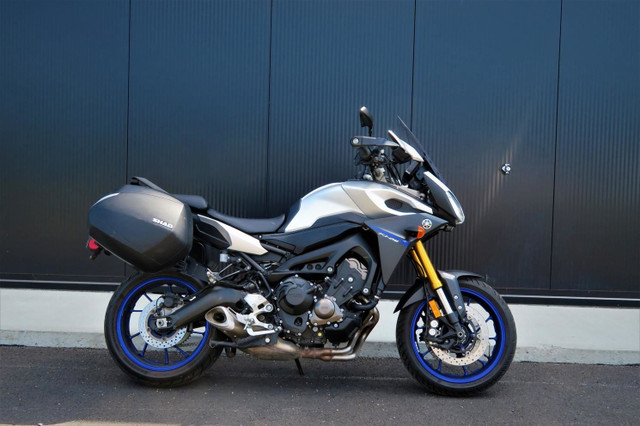 2016 Yamaha FJ 09 TRACER in Touring in Shawinigan - Image 3