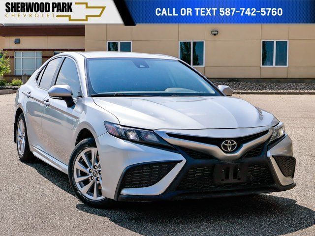 2021 Toyota Camry SE 2.5L in Cars & Trucks in Strathcona County